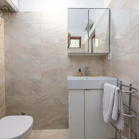 Little Paradise * Sukosan